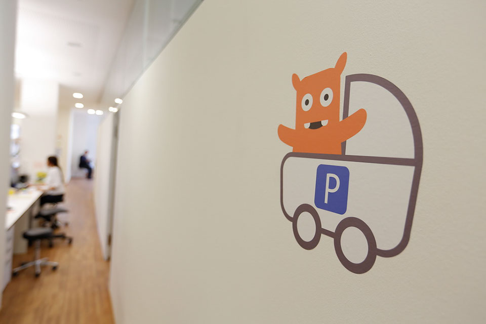 Dr. Grimberg in der Kinderarztpraxis Pasing